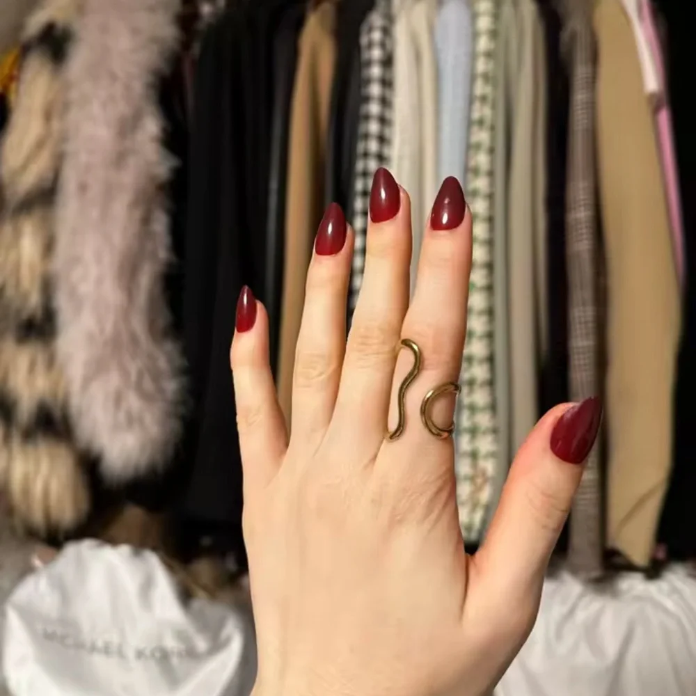 Abstract Gold Open Ring – Elegant Minimal Jewelry